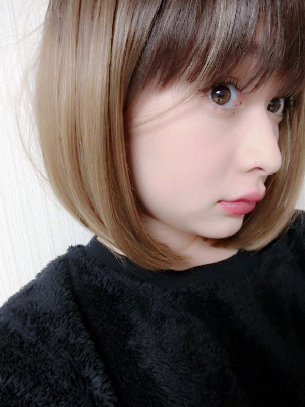 ＜OUTLET＞【ブラントカットぱっつんボブ】グラデーション ウィッグ専門店 DESIRE WIG